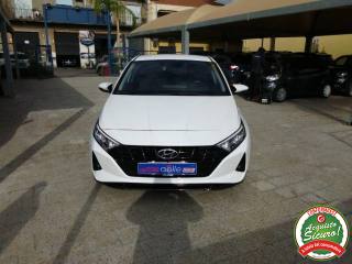 HYUNDAI i20 usata, con Airbag
