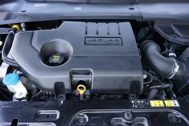 JAGUAR E-Pace usata 41