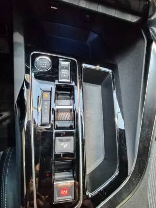 PEUGEOT 3008 usata, con Bracciolo