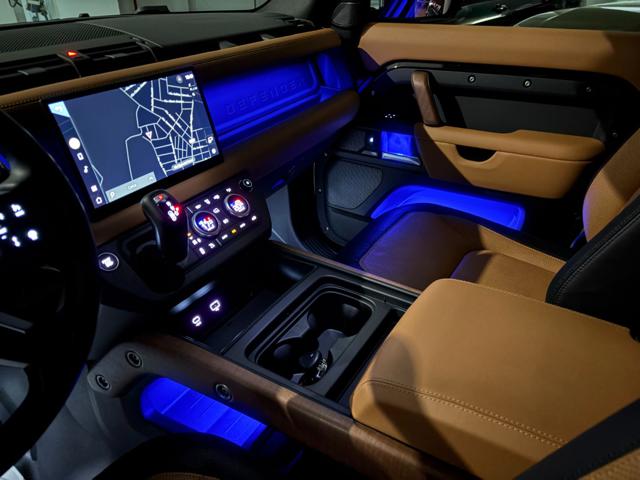 LAND ROVER Defender usata, con Sound system