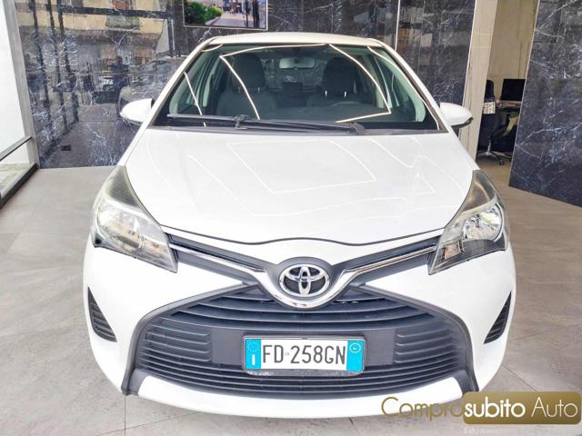TOYOTA Yaris usata, con ABS