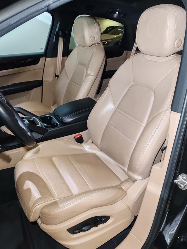 PORSCHE Cayenne usata, con Cerchi in lega