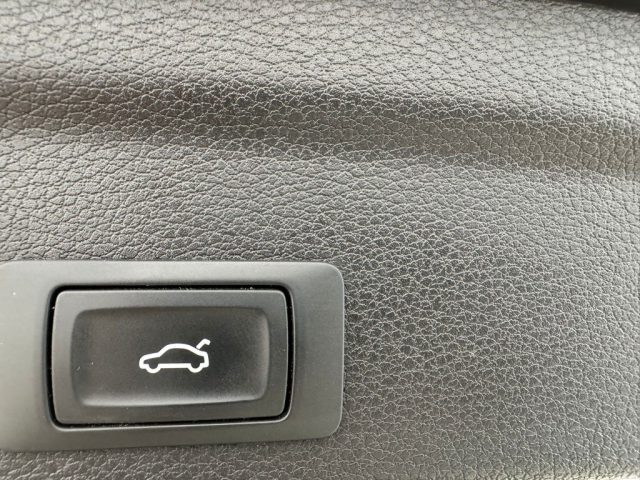 AUDI Q3 usata, con Park Distance Control