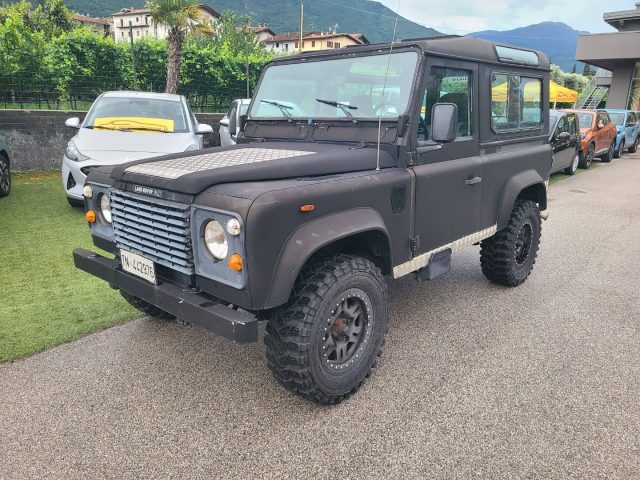 LAND ROVER Defender usata 0