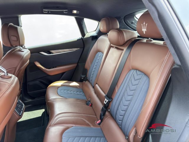 MASERATI Levante usata 10