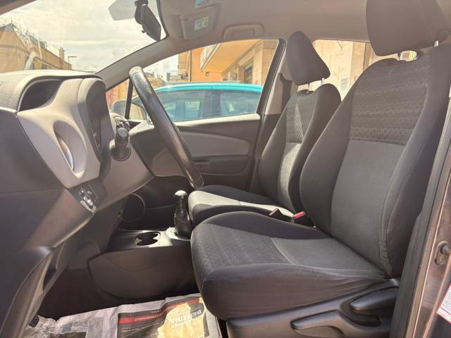 TOYOTA Yaris usata, con Volante in pelle