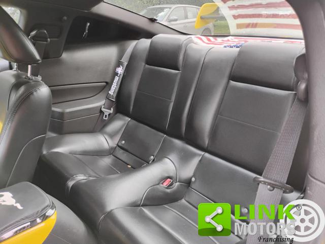 FORD Mustang usata, con USB