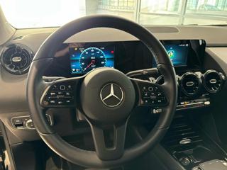 MERCEDES-BENZ GLA 180 usata, con Vetri oscurati