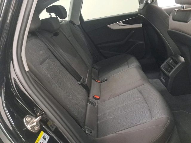 AUDI A4 usata, con Autoradio
