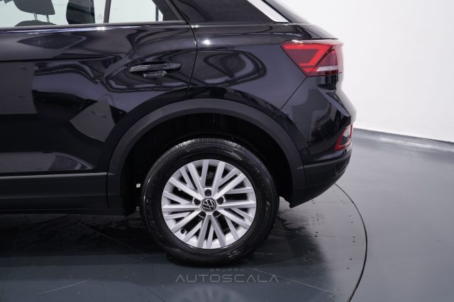 VOLKSWAGEN T-Roc usata 32