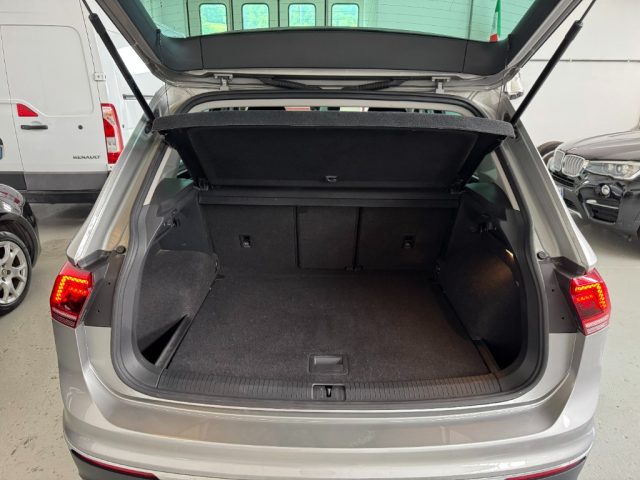VOLKSWAGEN Tiguan usata, con Portapacchi