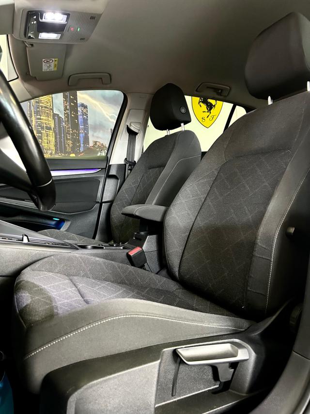 VOLKSWAGEN Golf usata, con Autoradio