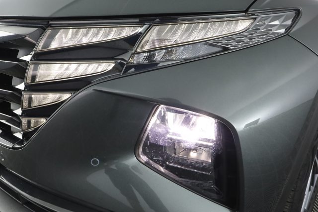 HYUNDAI Tucson usata 8