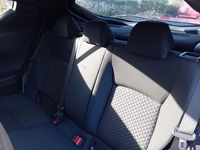 TOYOTA C-HR usata, con Controllo vocale