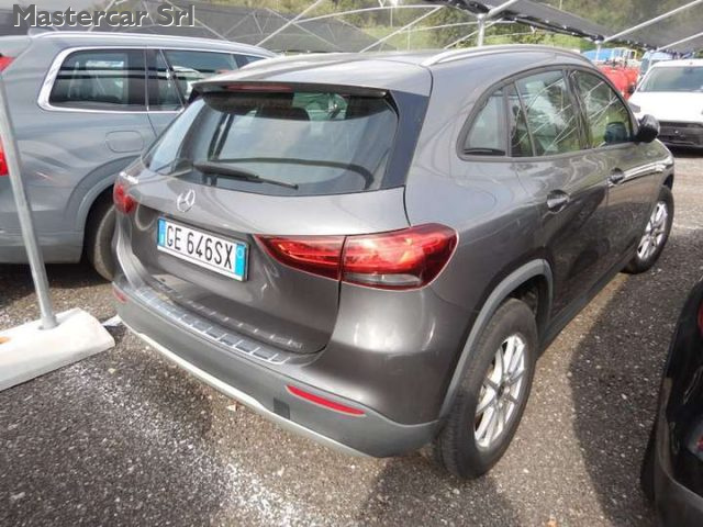 MERCEDES-BENZ GLA 200 usata 5