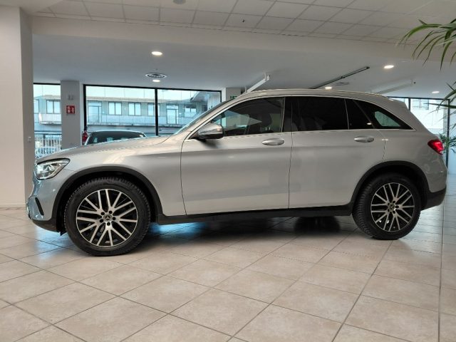 MERCEDES-BENZ GLC 300 usata, con Alzacristalli elettrici