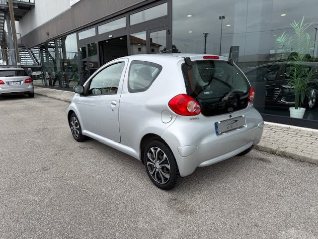 TOYOTA Aygo usata 6