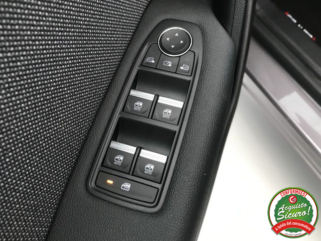 RENAULT Captur usata, con Servosterzo