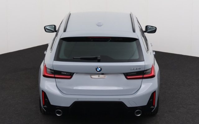 BMW 330 usata, con Autoradio