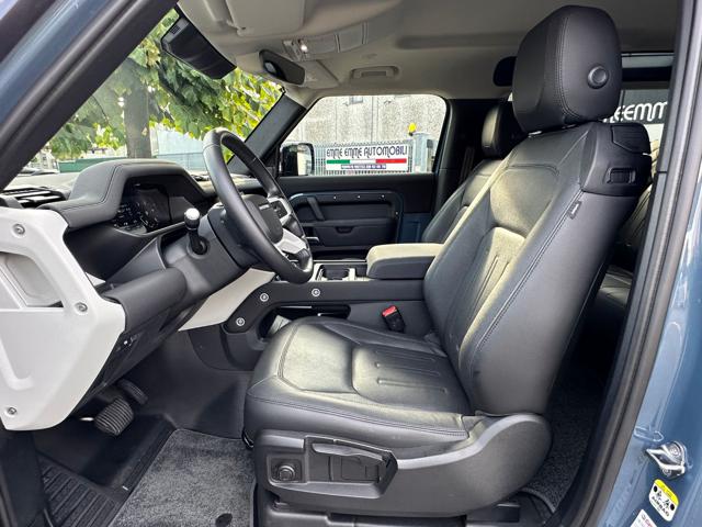 LAND ROVER Defender usata, con Autoradio