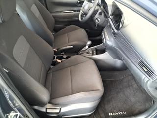 HYUNDAI Bayon usata, con Autoradio