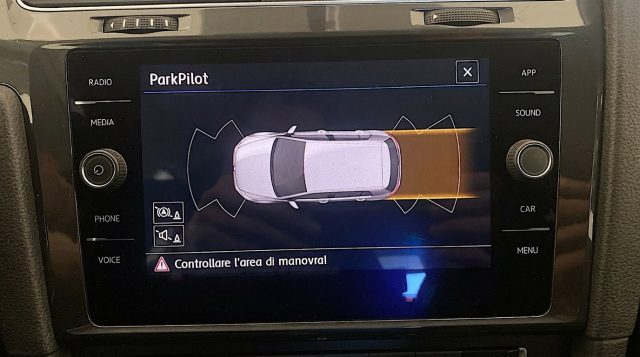 VOLKSWAGEN Golf usata, con ESP