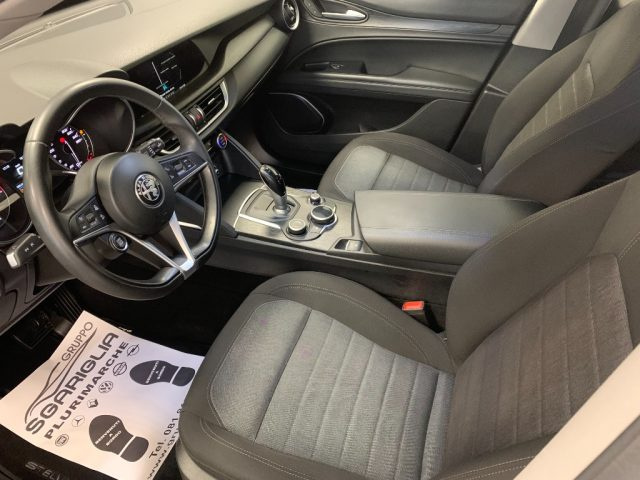 ALFA ROMEO Stelvio usata, con Controllo automatico clima