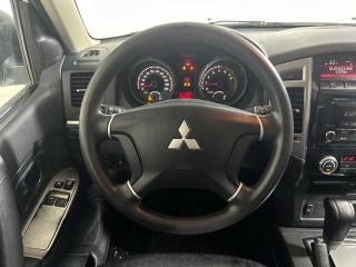 MITSUBISHI Pajero usata, con Bluetooth