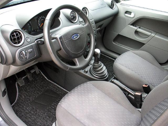 FORD Fiesta usata, con Servosterzo