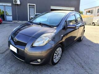 TOYOTA Yaris 1.3 5 porte Sol