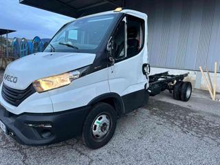 IVECO Daily usata, con Park Distance Control