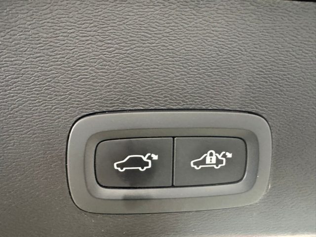 VOLVO XC40 usata, con Chiusura centralizzata