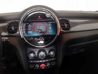 MINI One usata, con Luci diurne LED