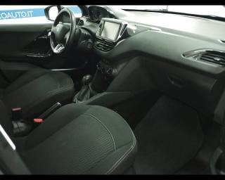PEUGEOT 208 usata, con Sedile posteriore sdoppiato