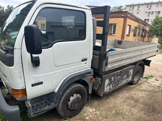 NISSAN usata 5