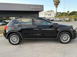 MERCEDES-BENZ GLA 200 usata, con Alzacristalli elettrici
