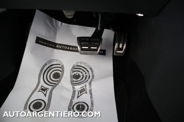 VOLKSWAGEN Taigo usata, con Tettuccio apribile