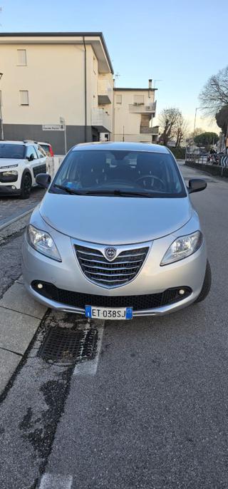 LANCIA Ypsilon usata, con Lettore CD