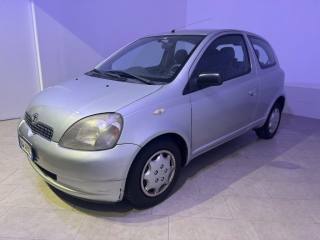 TOYOTA Yaris usata 2