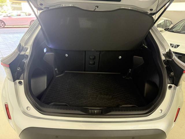 TOYOTA Yaris Cross usata, con Park Distance Control