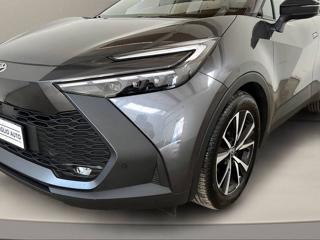 TOYOTA C-HR usata, con Bracciolo