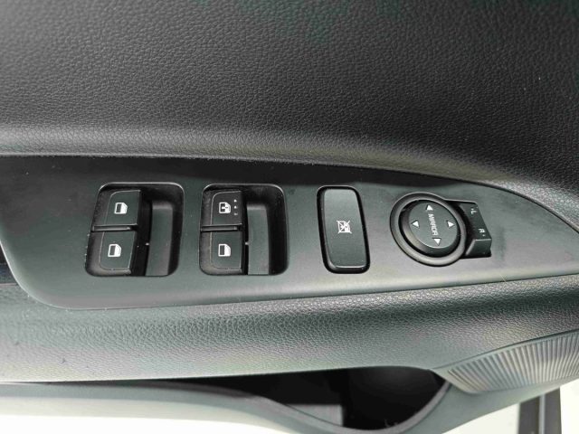 KIA Stonic usata, con Sensori di parcheggio posteriori