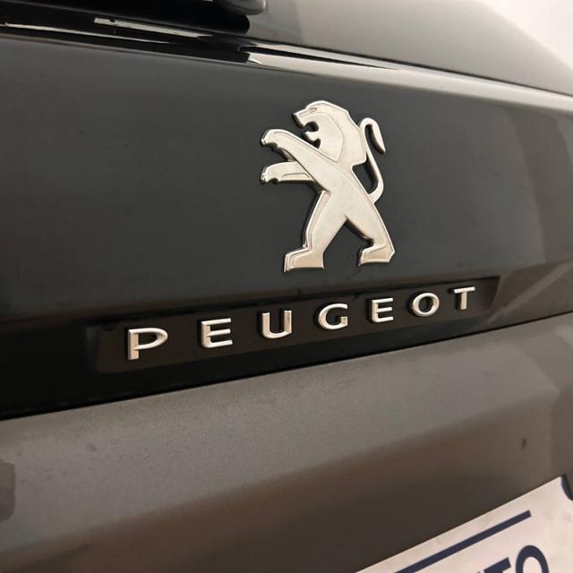 PEUGEOT 3008 usata, con Sensori di parcheggio anteriori