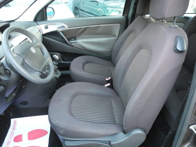 LANCIA Ypsilon usata, con Servosterzo