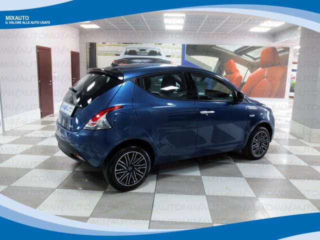 LANCIA Ypsilon usata, con Airbag