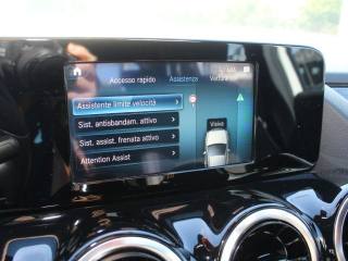 MERCEDES-BENZ B 180 usata, con Fari LED