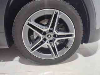 MERCEDES-BENZ GLB 220 usata, con Autoradio
