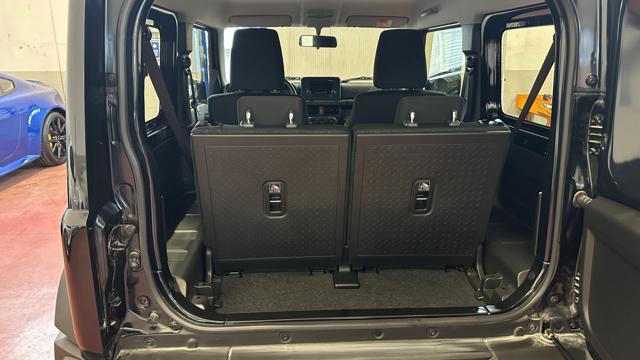 SUZUKI Jimny usata, con Bluetooth