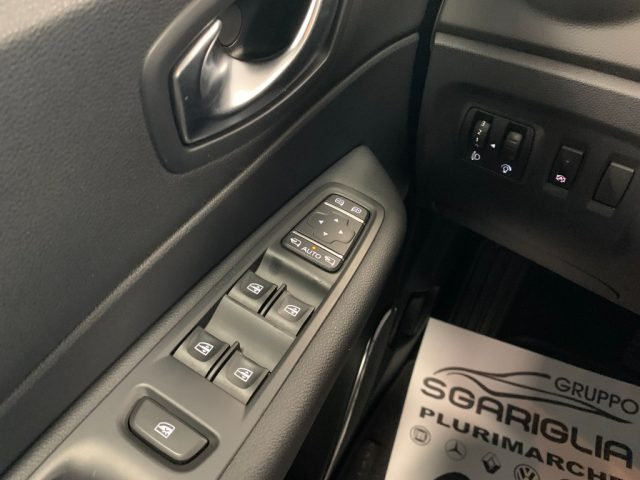 RENAULT Captur usata, con Fari LED