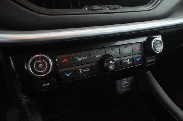 JEEP Compass usata 11